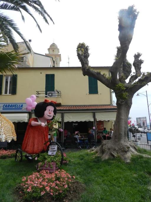 Ferienwohnung Sea View, In The Old Town Santo Stefano Al Mare Exterior foto