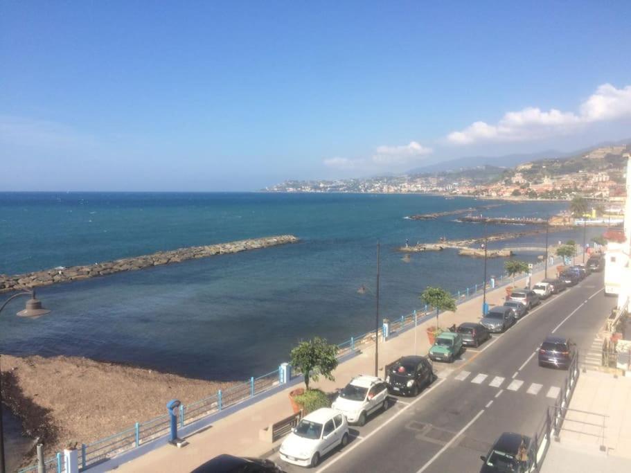 Ferienwohnung Sea View, In The Old Town Santo Stefano Al Mare Exterior foto